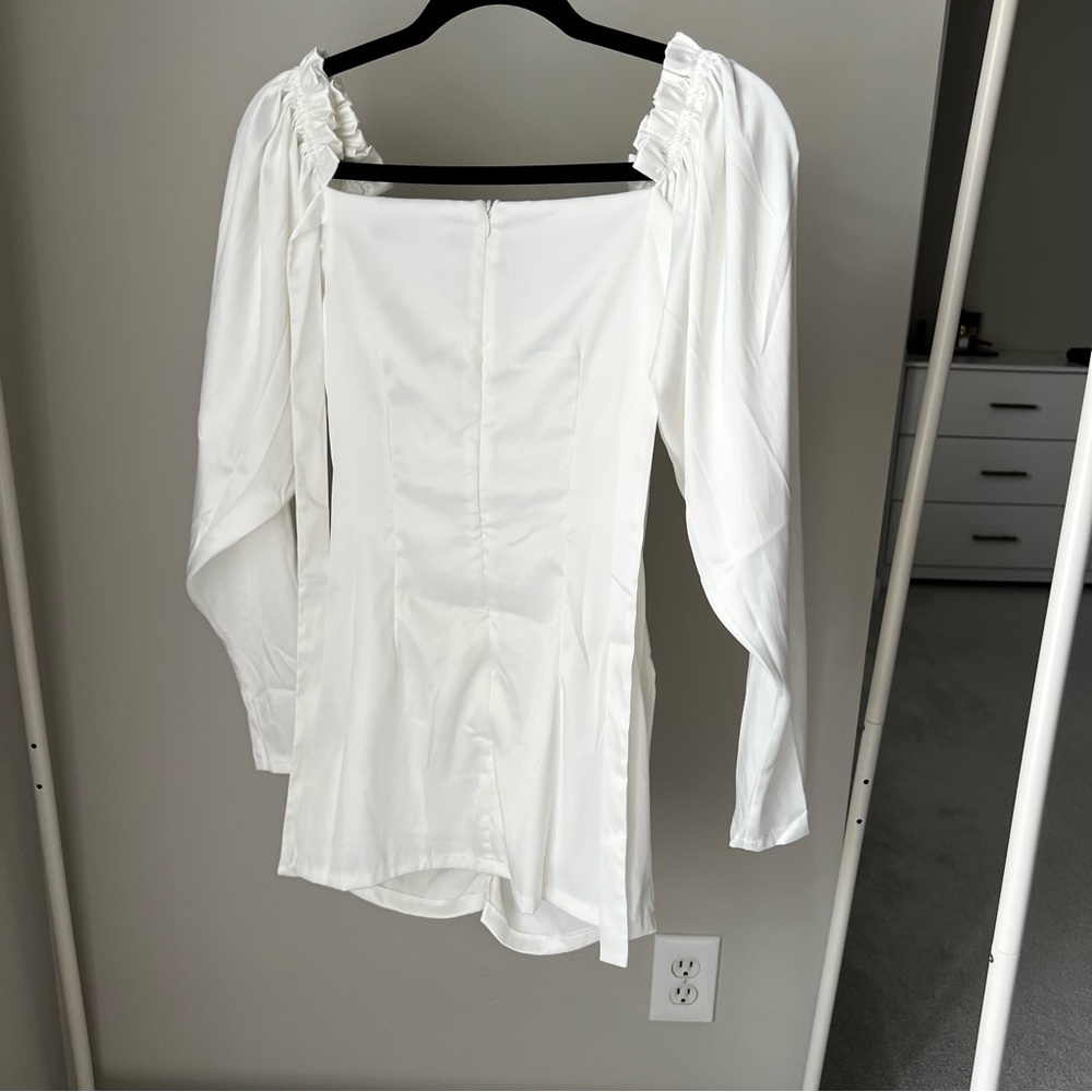 White Ruched Button Ribbon Mini Dress - Picture 2 of 9